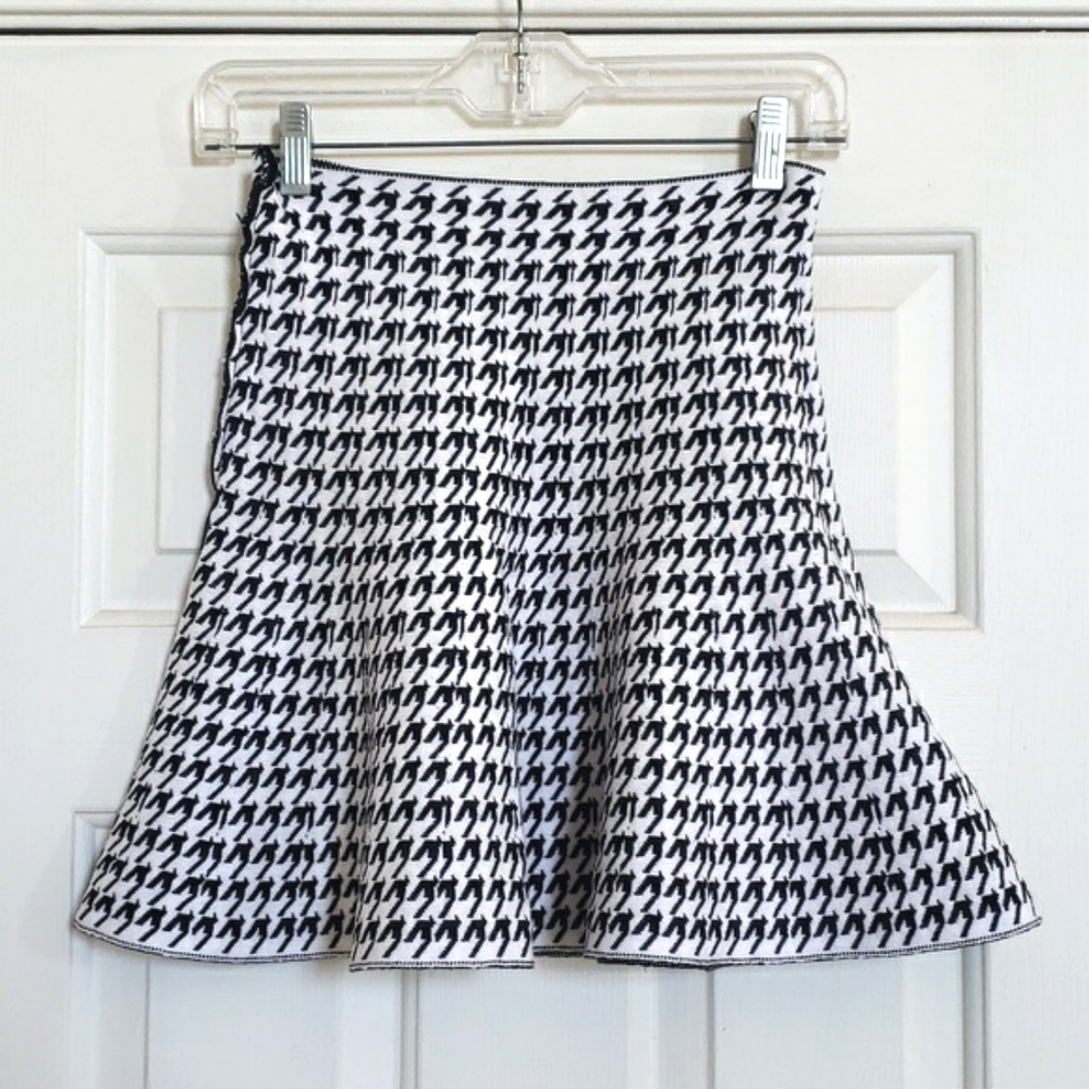 Vintage Reversible Knit Houndstooth Skirt Black White A‑Line Flounce Retro • XS
